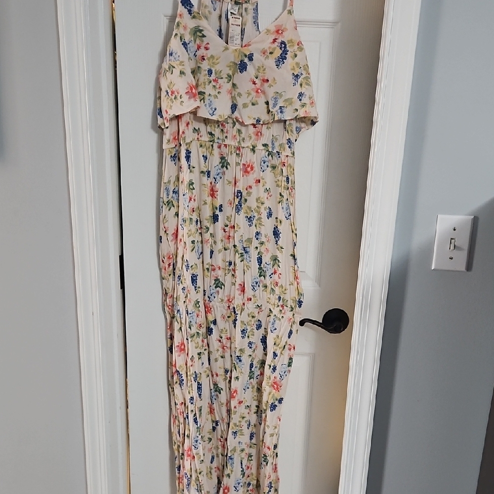 NWT Lauren Conrad Large Maxi Dress
